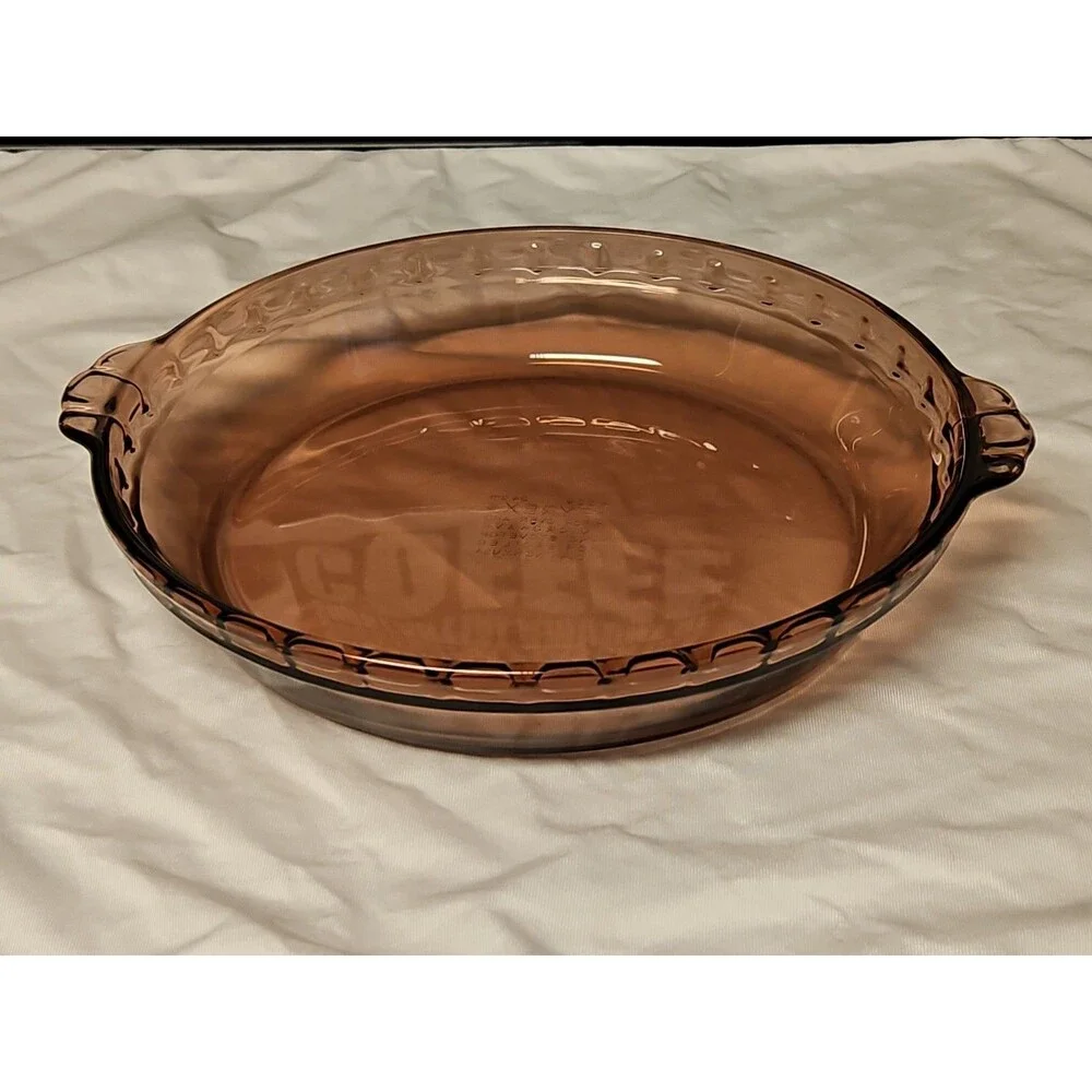Vintage Pyrex Purple Amethyst Glass Pie Plate Fluted With Handles 9.5